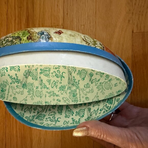 Echt Erzgebirge German Peter Rabbit Cardboard Container Easter Egg - Picture 13 of 16